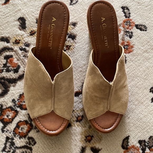 Let me style you! Meet your Posher, Joi. All designer brands & original designs! - Picture 12 of 14